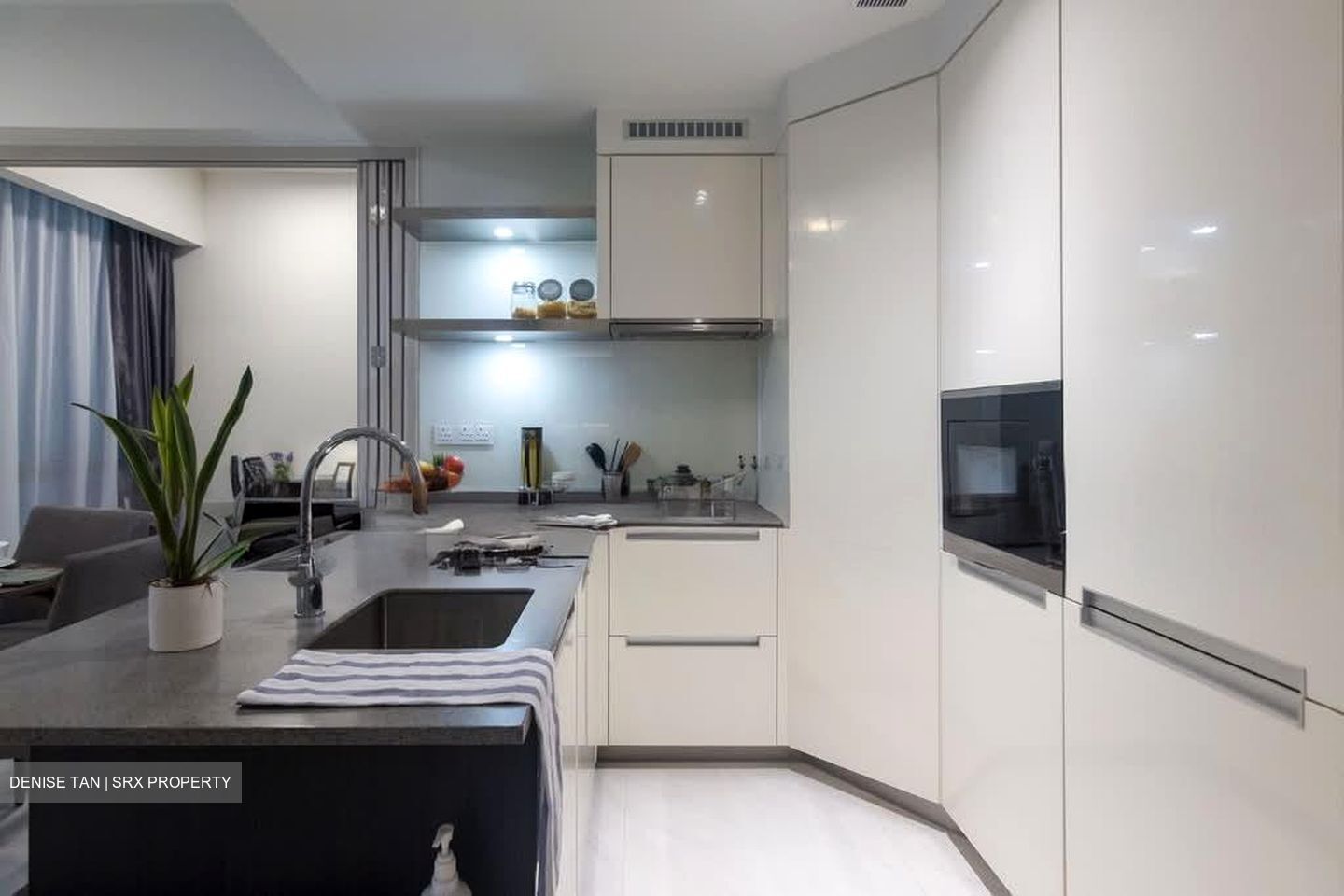 Marina One Residences (D1), Apartment #555872601
